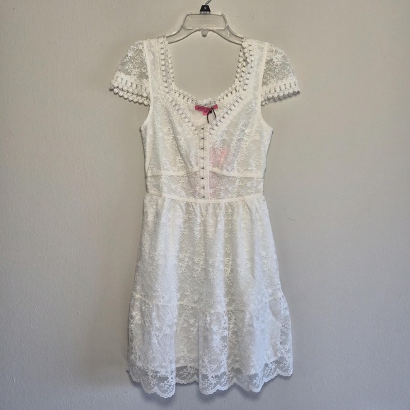Betsey Johnson NWT Lacey White Crotcheted Fairycore Costal Cowgirl Mini Dress S - Picture 1 of 9